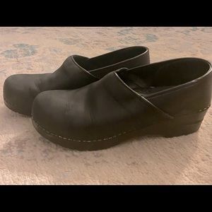 Dansko clogs size 41